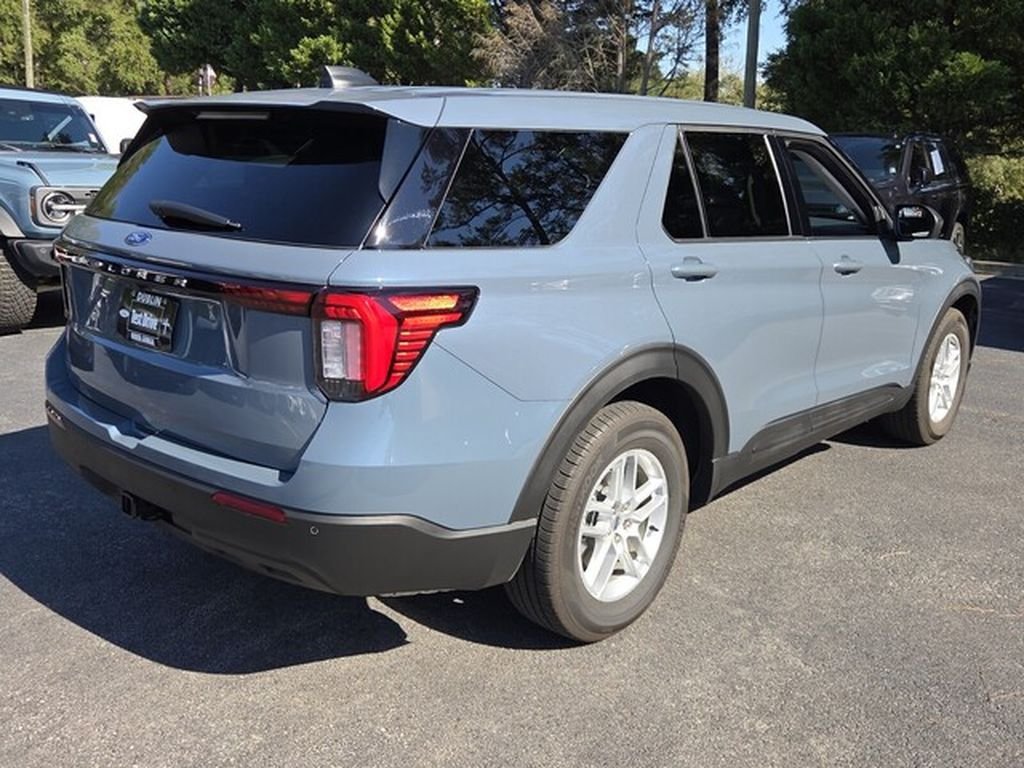 Certified 2026 Ford Explorer Active RWD image 15