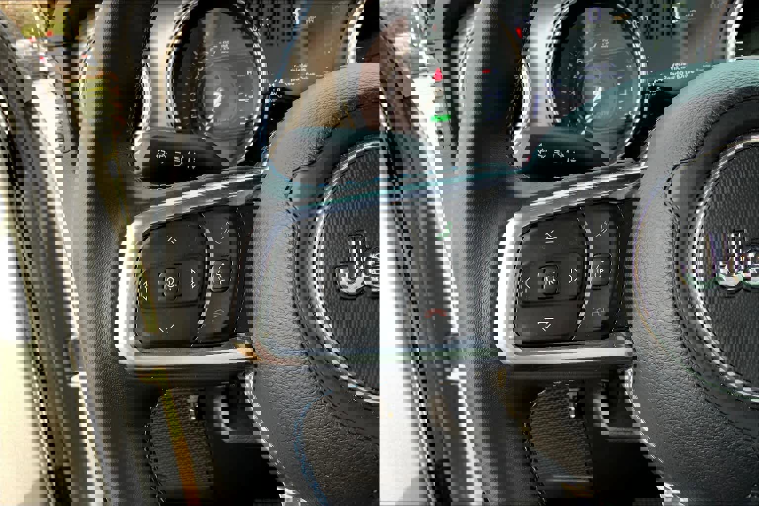 Used 2022 Jeep Wrangler Unlimited Rubicon 4xe w/ Steel Bumper Group image 43