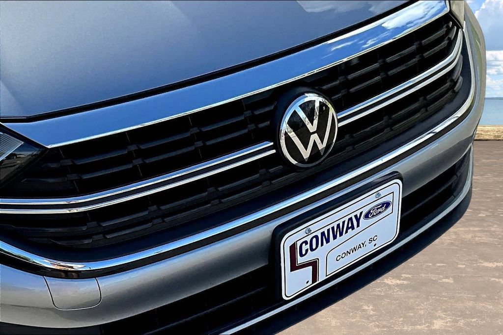 Used 2024 Volkswagen Jetta SE FWD image 34