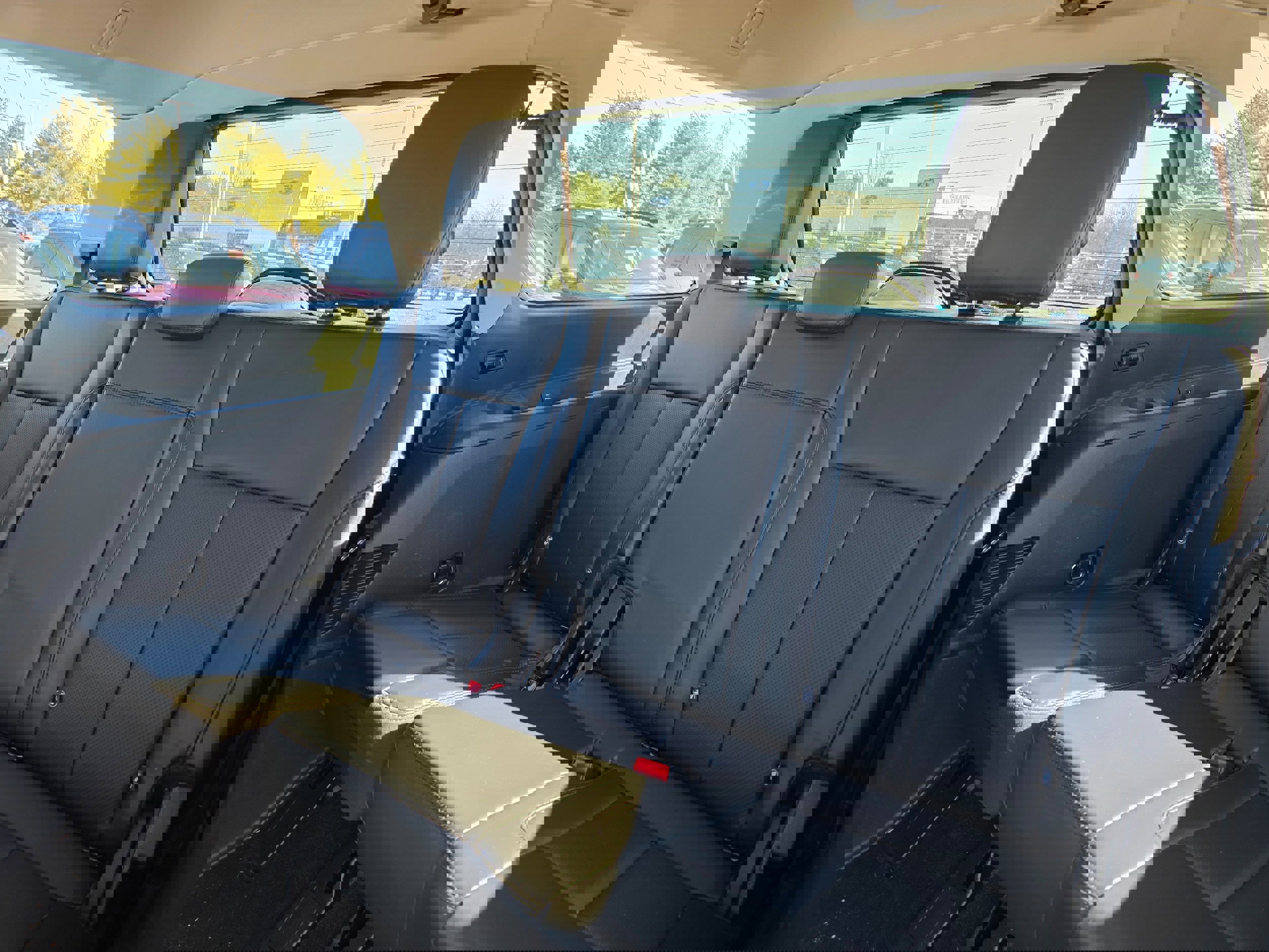 Certified 2022 Ford Expedition XLT image 10