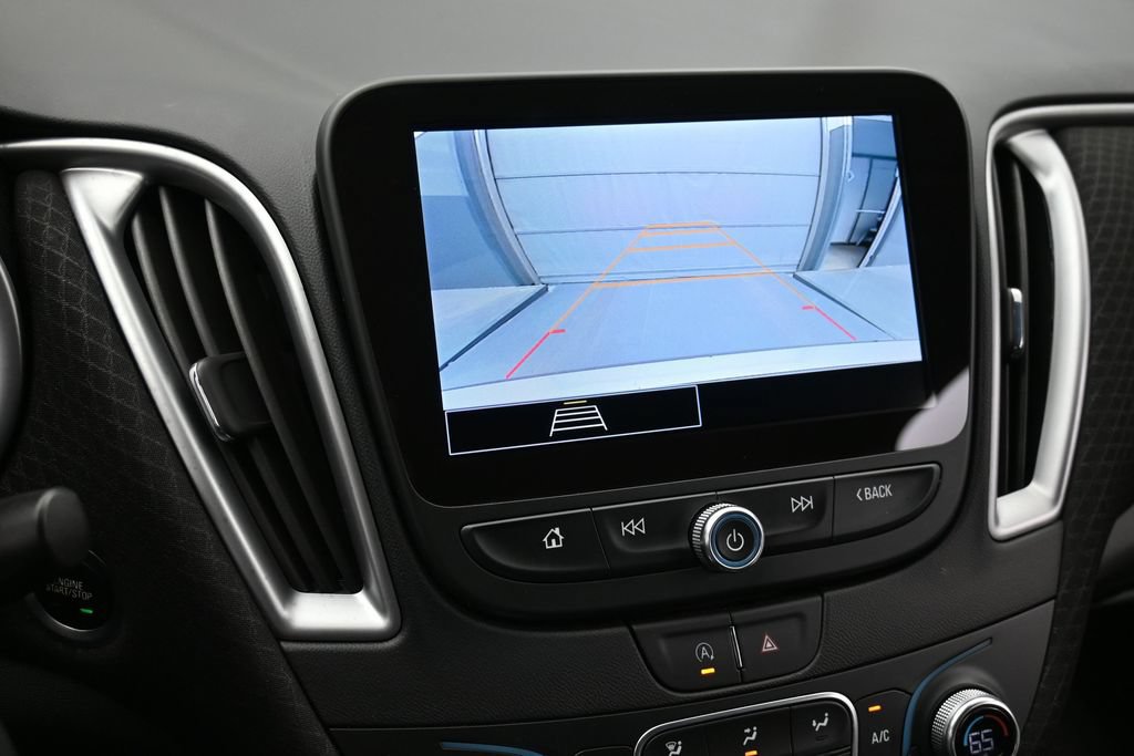 Used 2025 Chevrolet Malibu LT FWD image 23