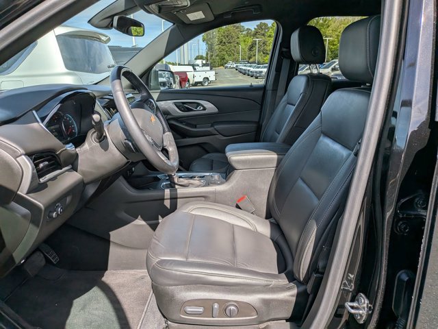 Used 2022 Chevrolet Traverse LT image 15