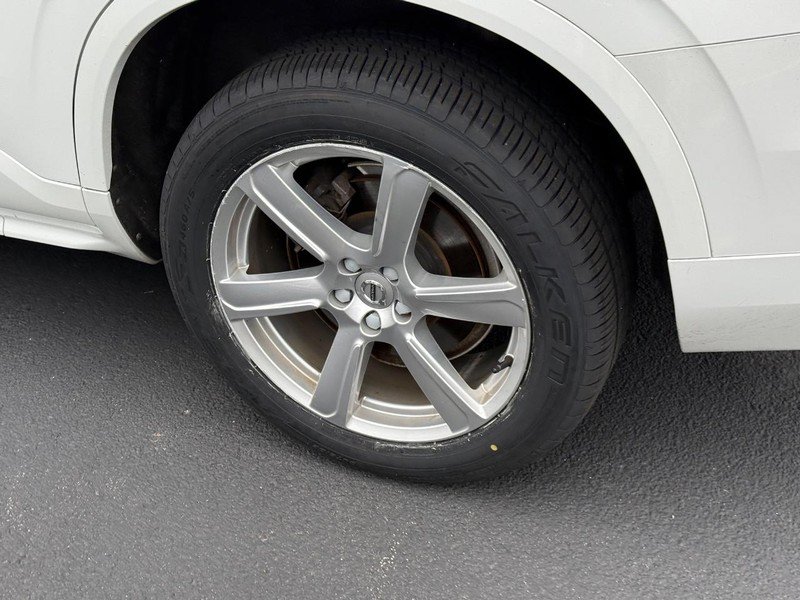Used 2020 Volvo XC90 T6 Momentum AWD/4WD image 9