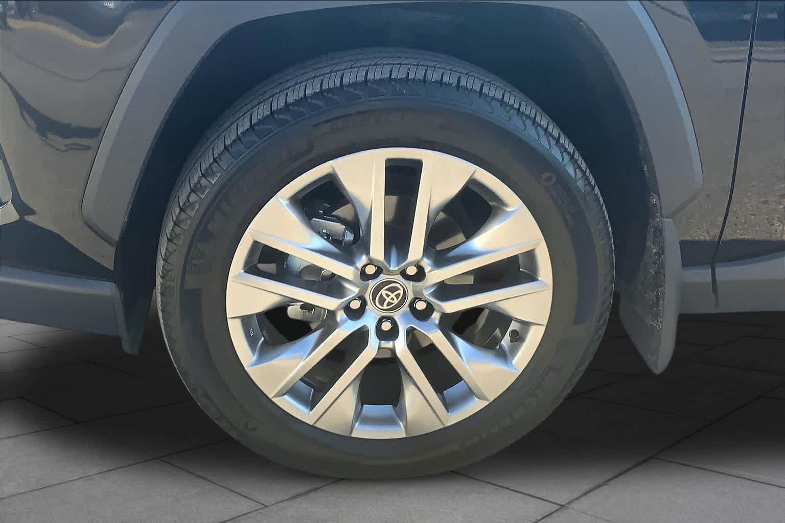 Used 2025 Toyota RAV4 XLE Premium w/ Weather Package FWD image 11