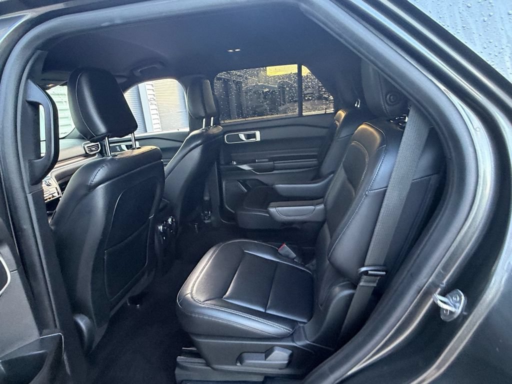 Certified 2020 Ford Explorer XLT w/ Equipment Group 202A AWD/4WD image 12