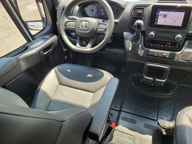 Used 2025 RAM ProMaster 2500 w/ Convenience Group FWD image 11