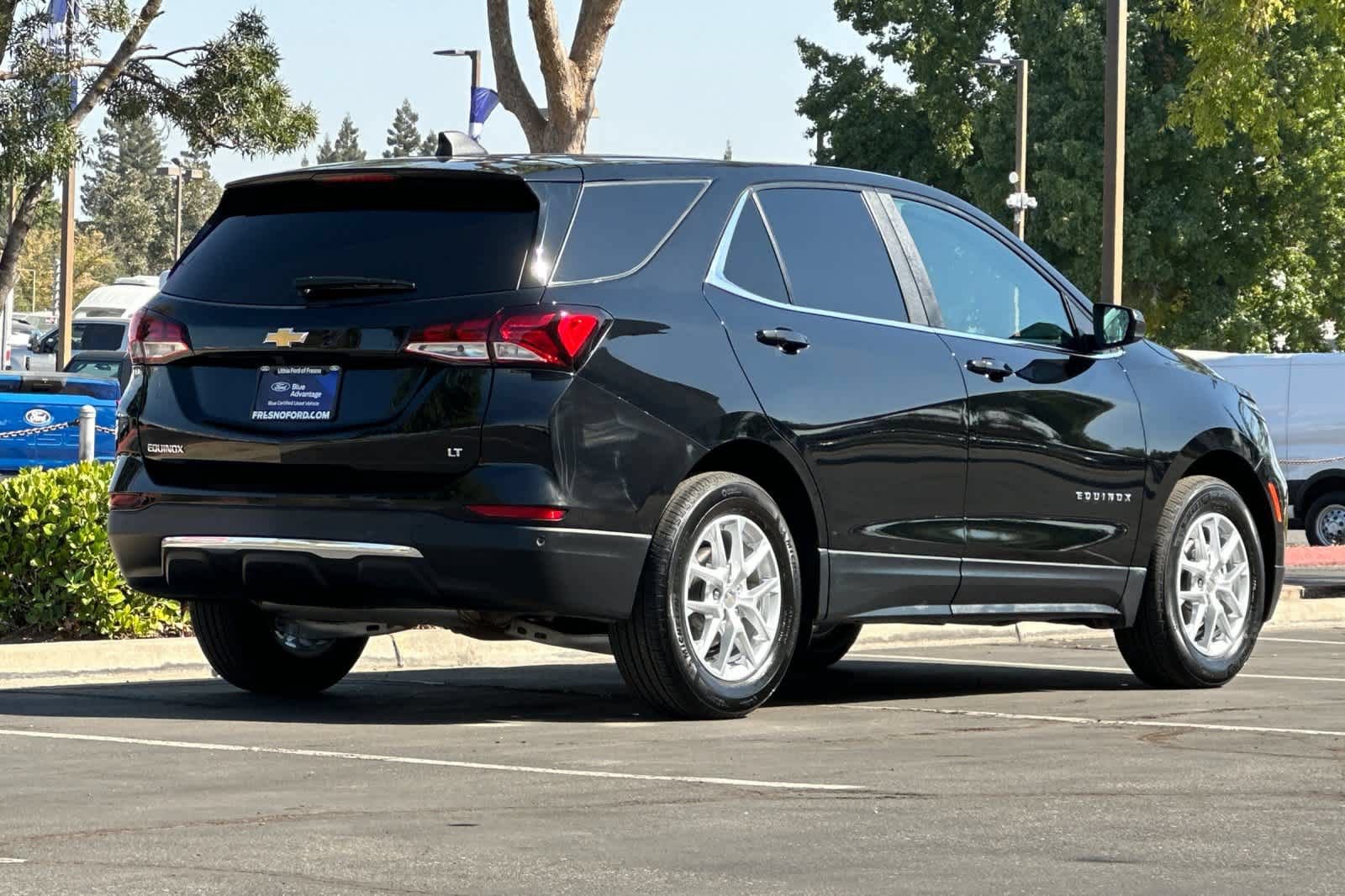 Used 2024 Chevrolet Equinox LT FWD image 2
