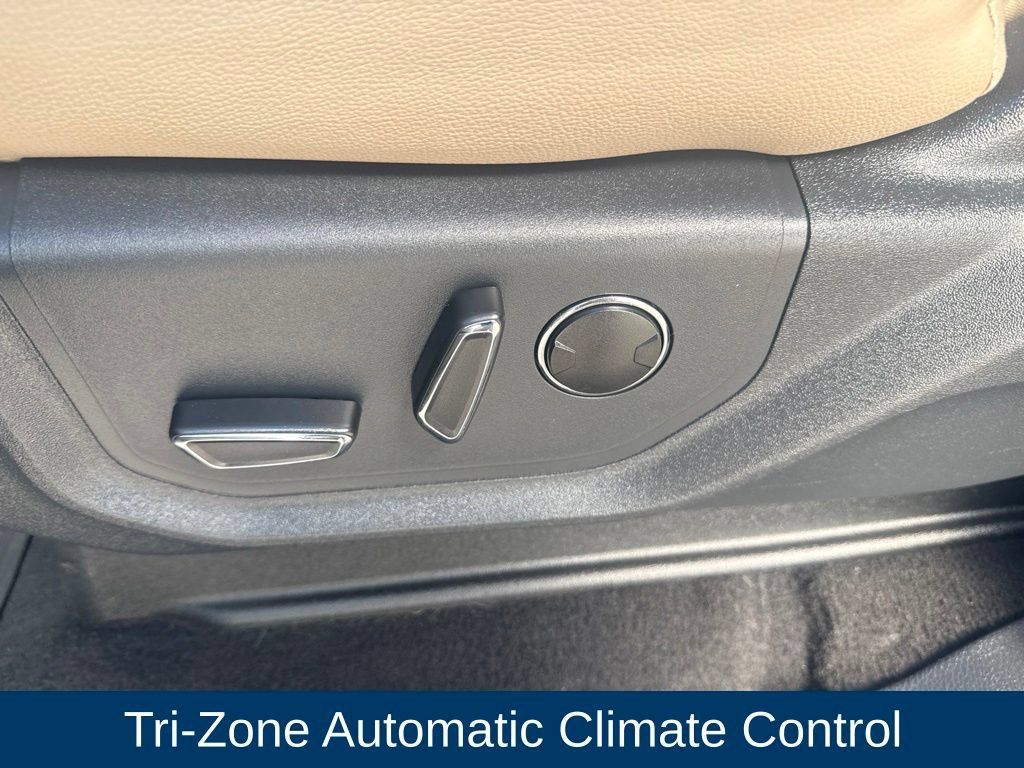 Certified 2023 Ford Expedition Max Limited RWD image 17