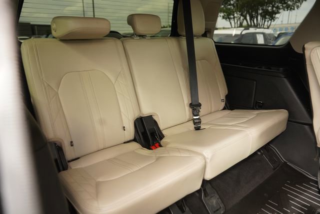Certified 2019 Ford Expedition Platinum AWD/4WD image 16