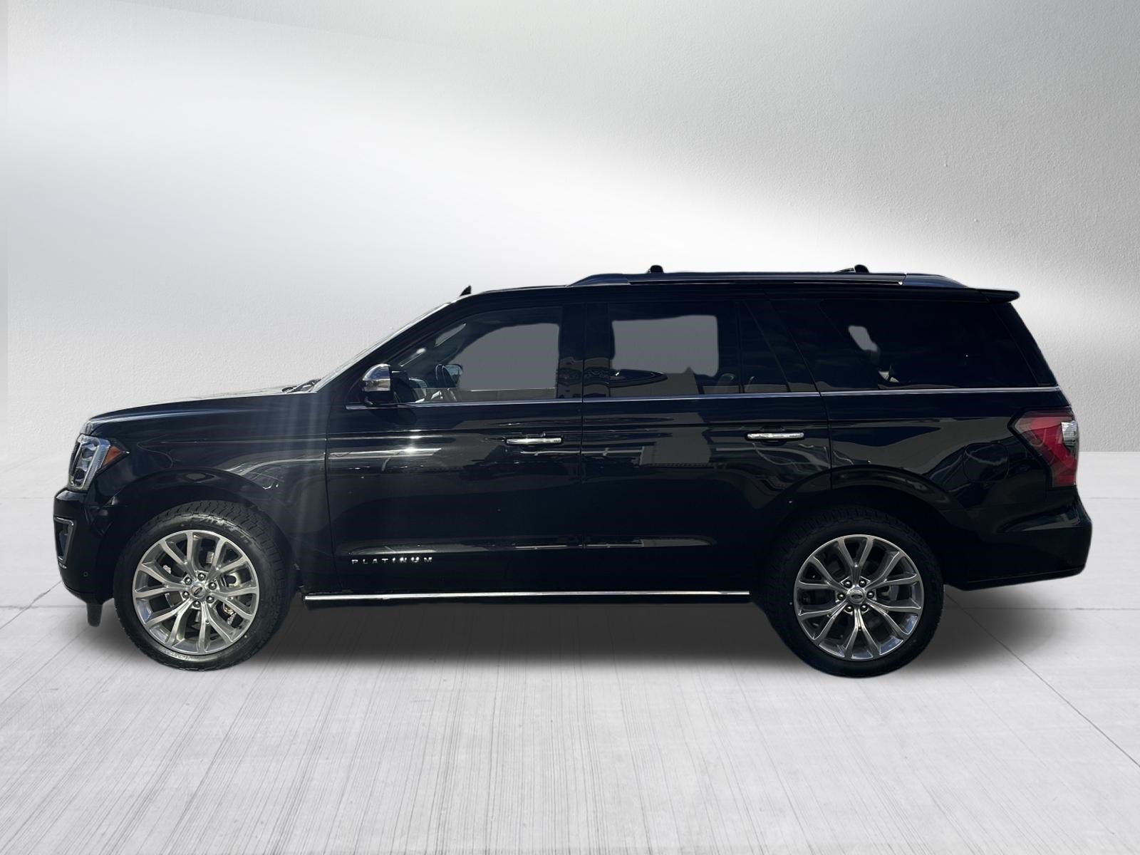 Certified 2019 Ford Expedition Platinum AWD/4WD image 4