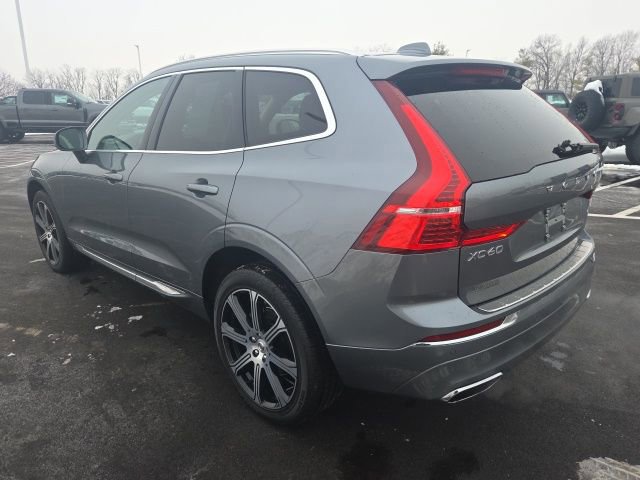 Used 2021 Volvo XC60 T5 Inscription image 2