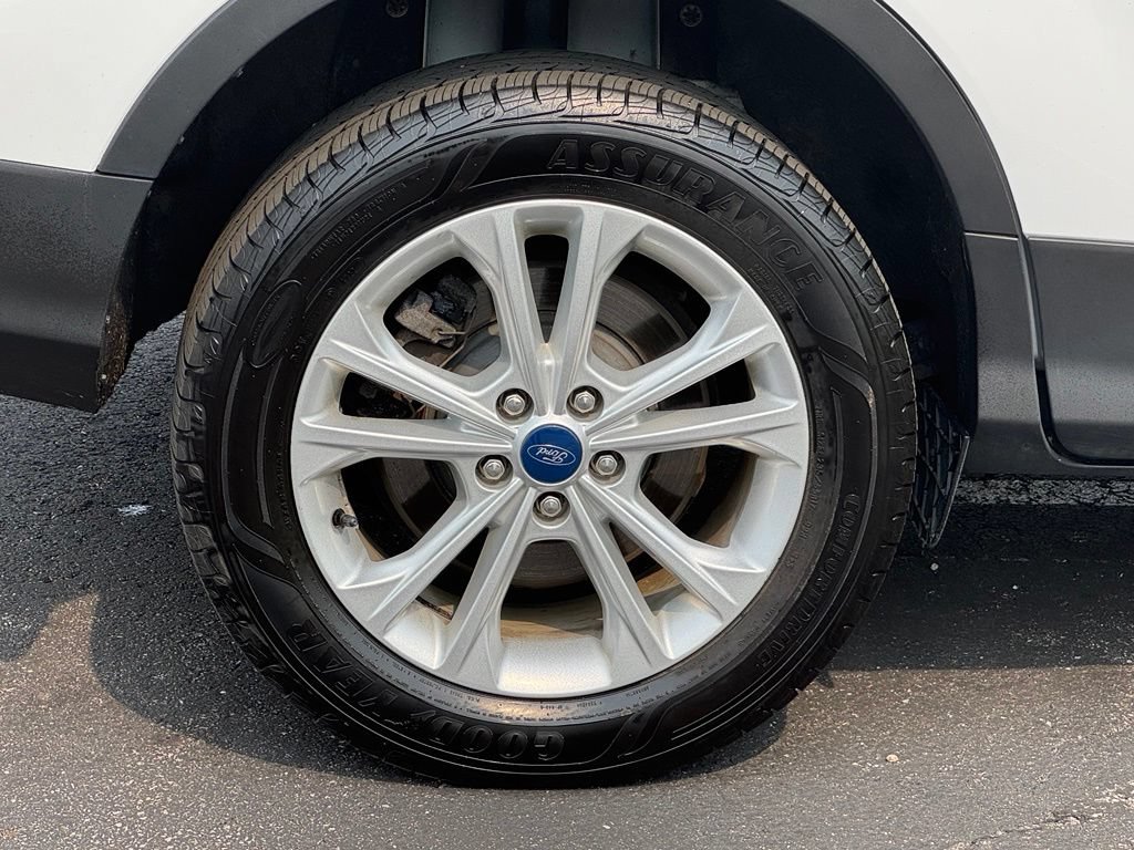 Certified 2019 Ford Escape SE AWD/4WD image 40