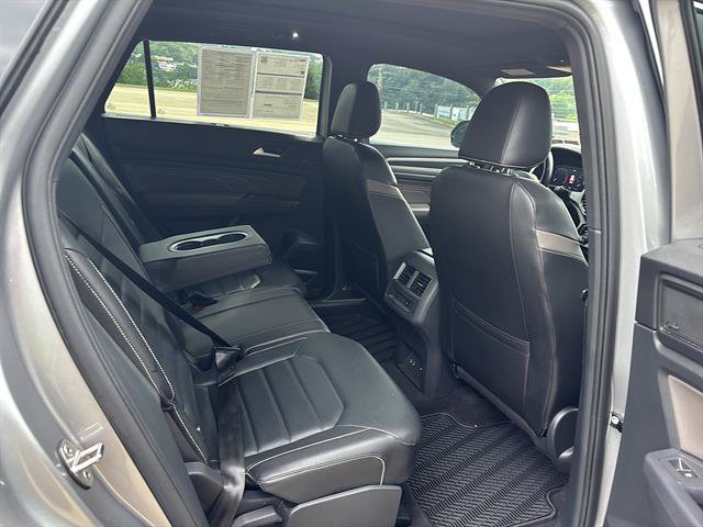 Used 2021 Volkswagen Atlas Cross Sport SEL Premium R-Line AWD/4WD image 19