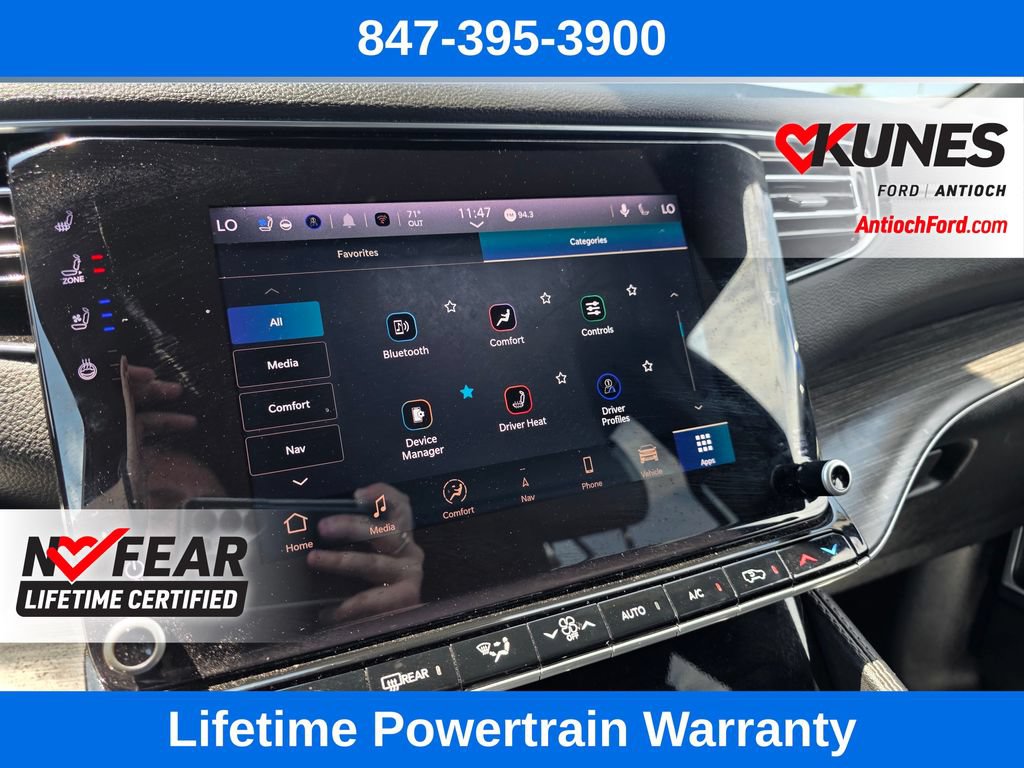 Used 2024 Jeep Wagoneer L Series II w/ Flexible Seating Group AWD/4WD image 62