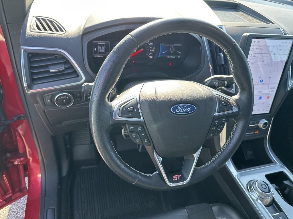 Certified 2023 Ford Edge ST w/ Equipment Group 401A AWD/4WD image 13