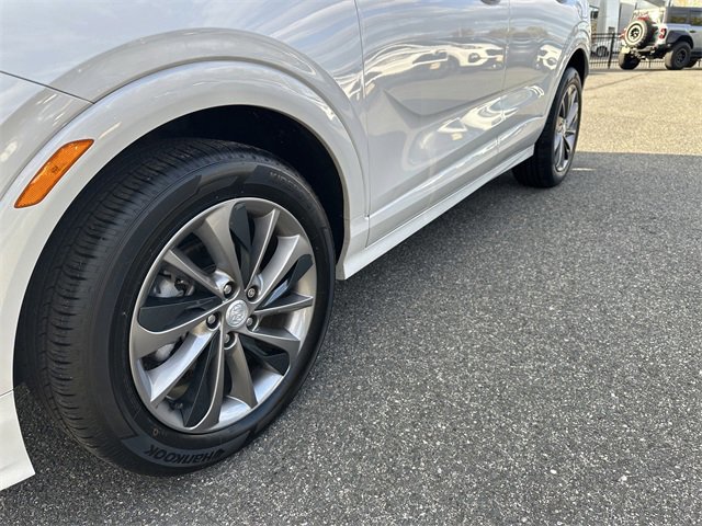 Used 2023 Buick Encore GX Select w/ Sport Touring Package image 13