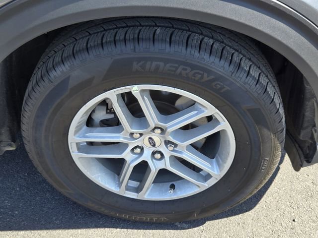 Certified 2025 Ford Explorer Active w/ Active Comfort Package RWD image 21