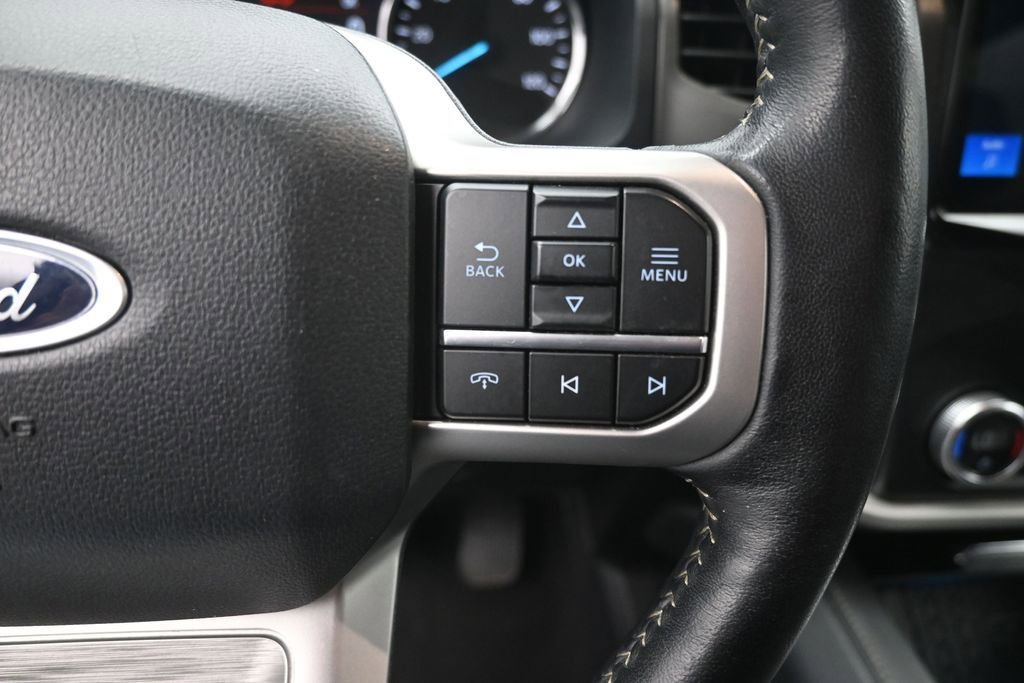 Certified 2024 Ford Expedition XLT RWD image 30