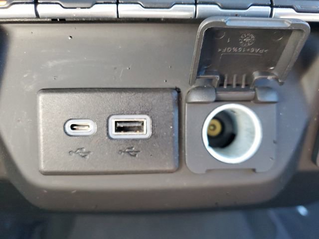 Used 2022 Chevrolet Silverado 1500 Custom image 28