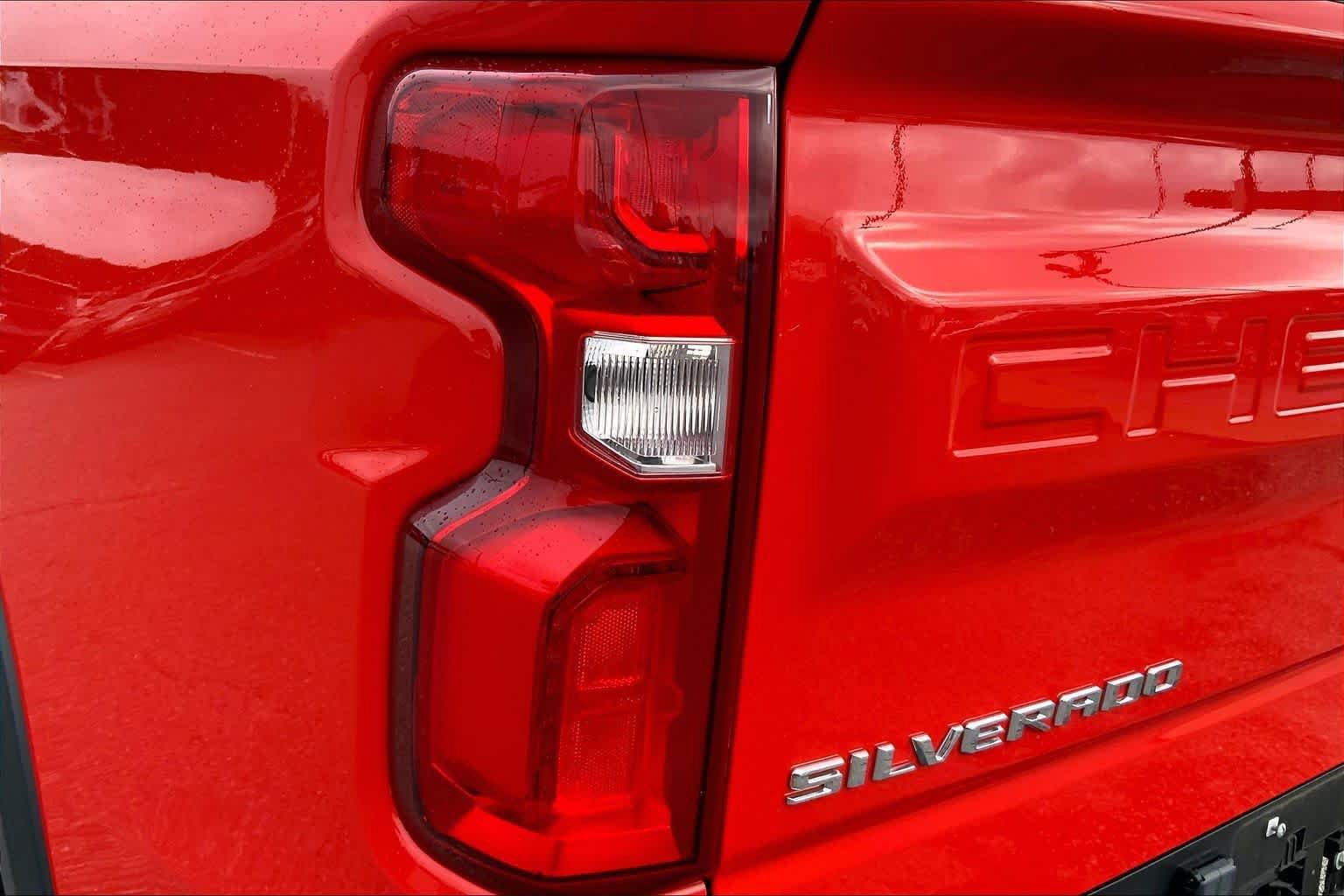 Used 2023 Chevrolet Silverado 1500 ZR2 AWD/4WD image 26