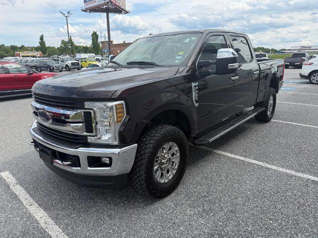 Certified 2019 Ford F250 XLT w/ XLT Premium Package AWD/4WD image 4