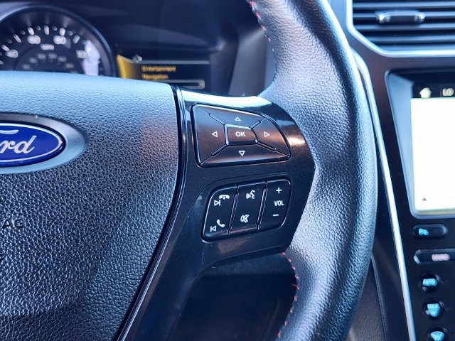 Certified 2018 Ford Explorer Sport w/ Ford Safe & Smart Package AWD/4WD image 31