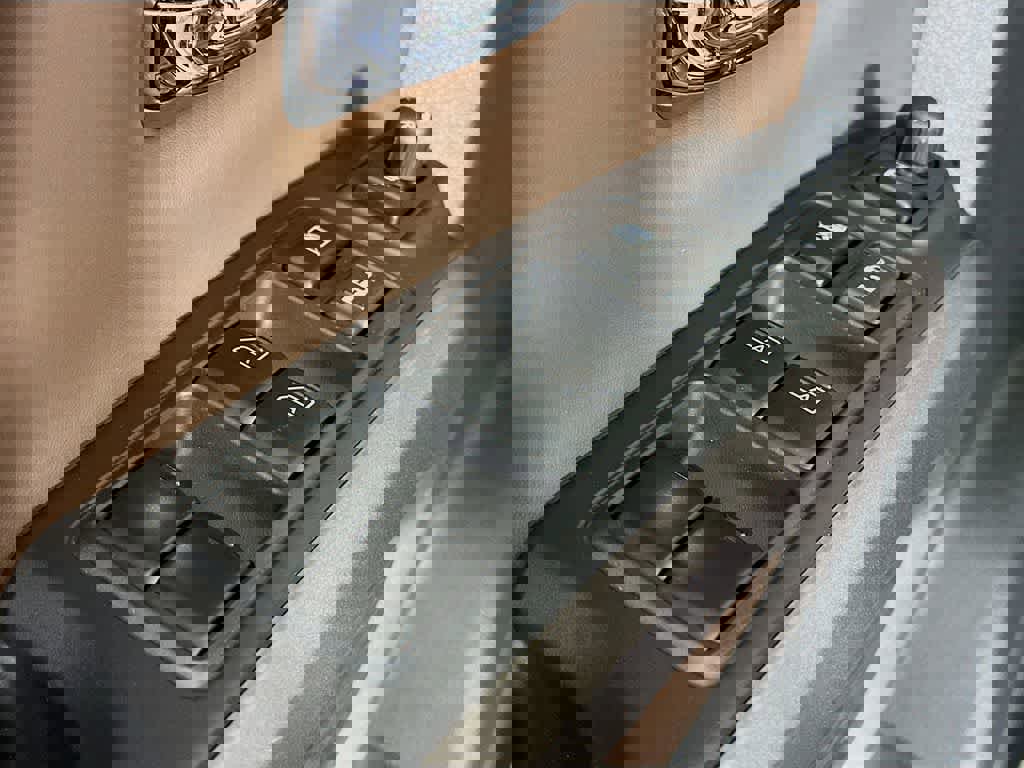 Used 2023 Nissan Titan Platinum Reserve w/ Moonroof Package image 30