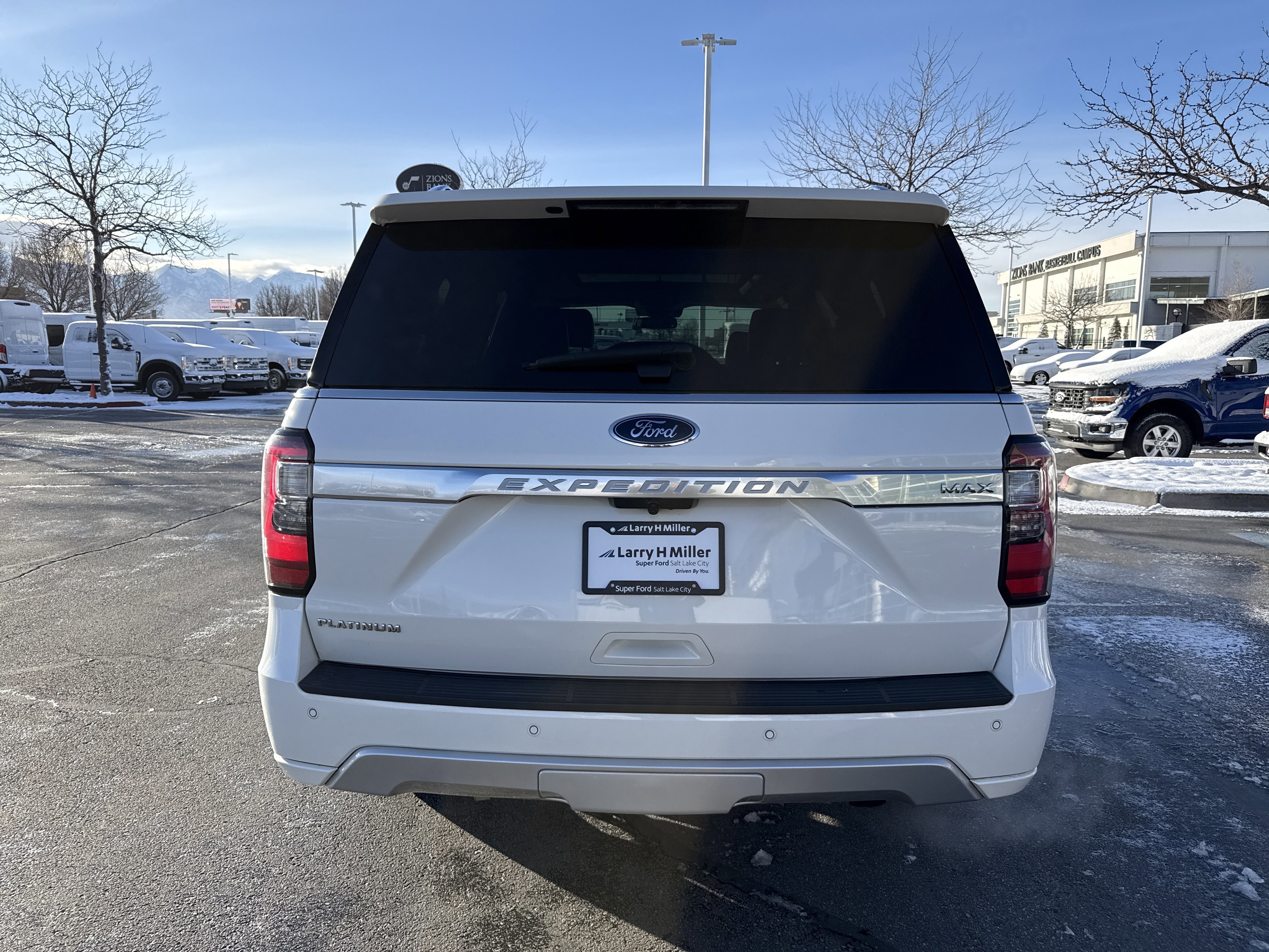 Certified 2021 Ford Expedition Max Platinum image 4