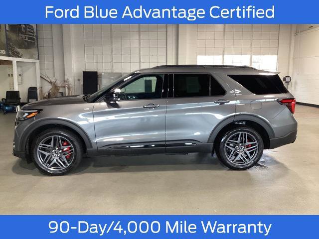 Certified 2025 Ford Explorer ST-Line w/ Premium Package image 3