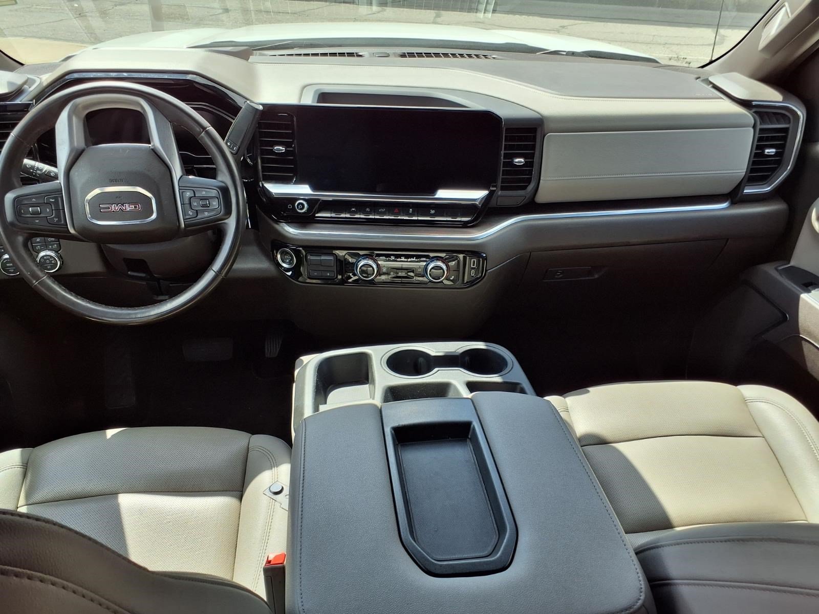 Used 2025 GMC Sierra 1500 SLT AWD/4WD image 11