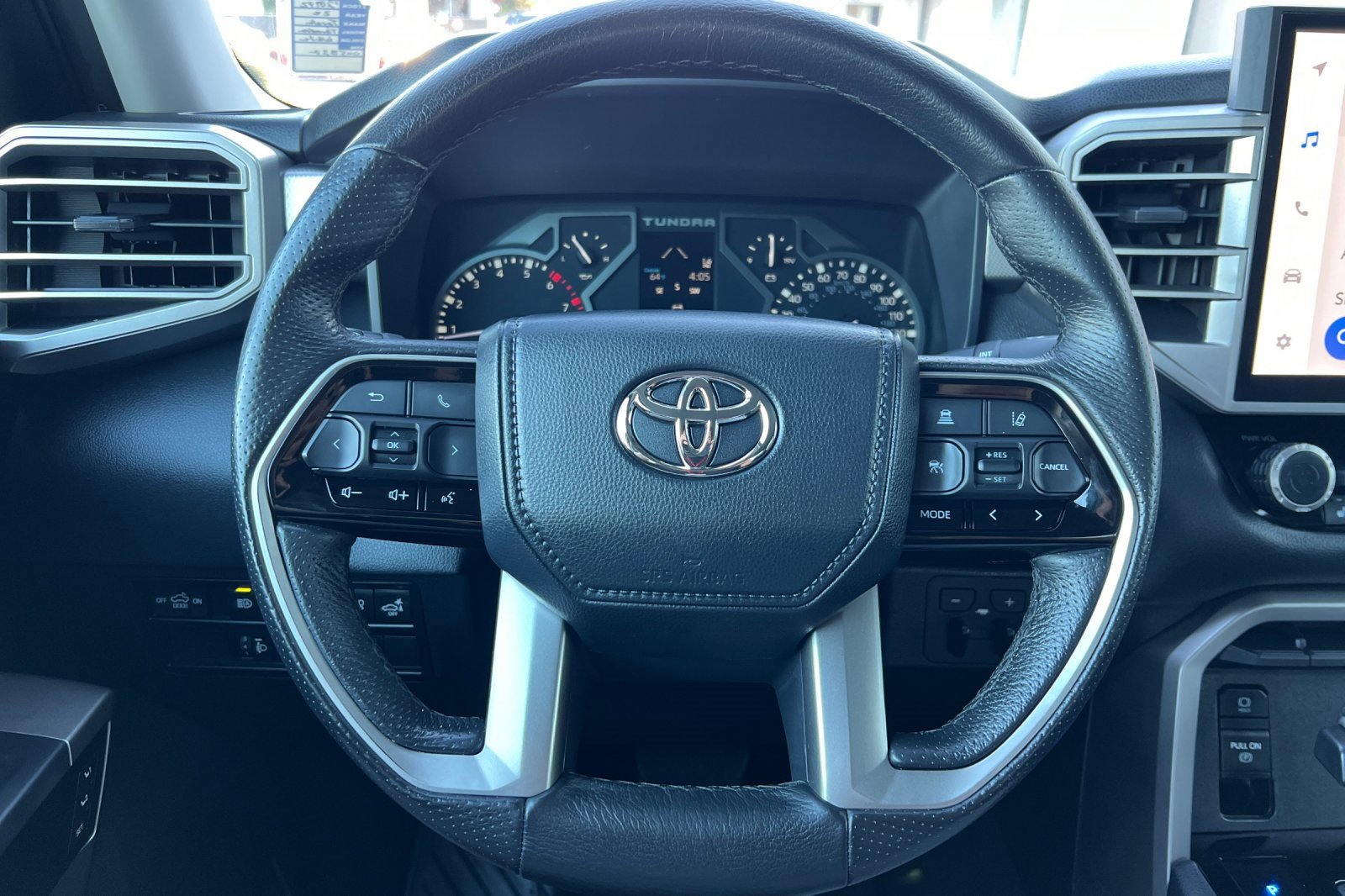 Used 2022 Toyota Tundra Limited image 23