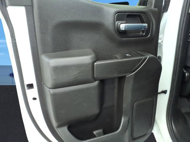 Used 2020 Chevrolet Silverado 1500 Custom w/ Custom Value Package AWD/4WD image 18
