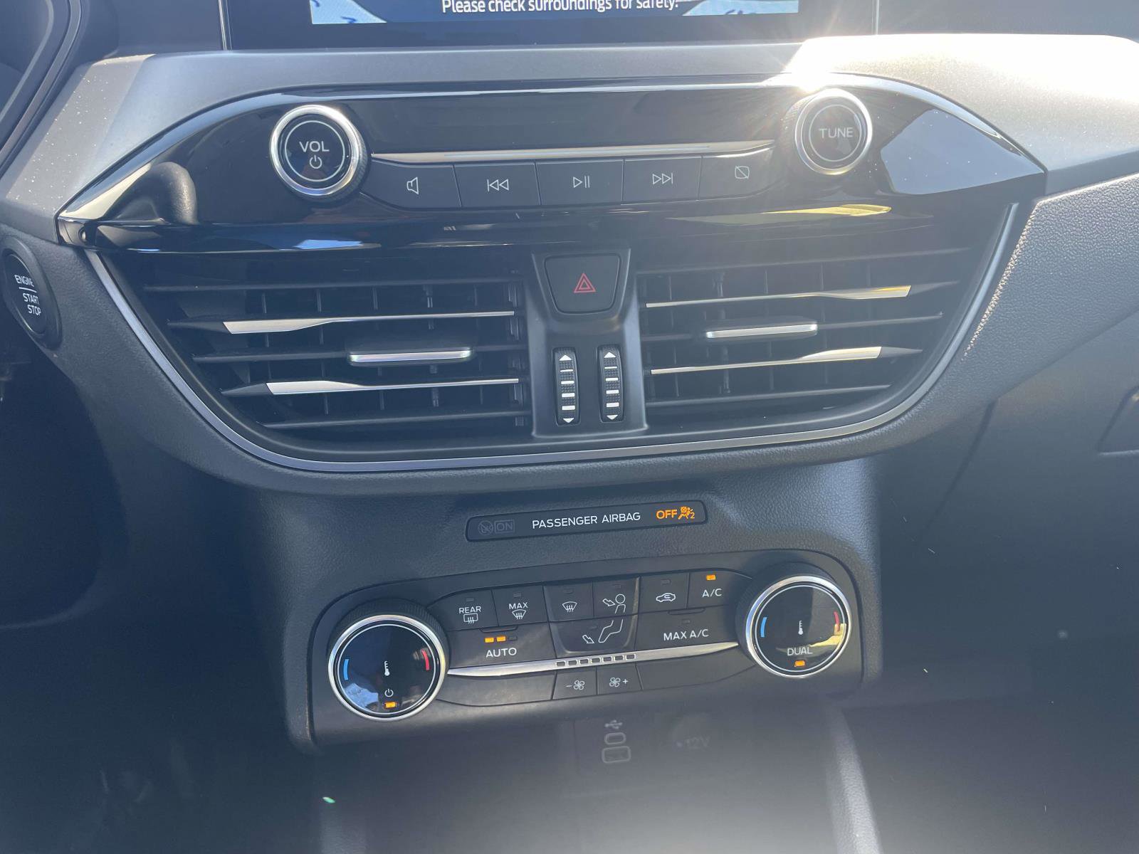Certified 2025 Ford Escape Active FWD image 26