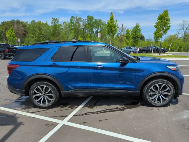 Certified 2020 Ford Explorer ST w/ Premium Technology Package AWD/4WD image 6