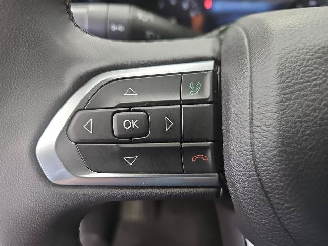 Used 2024 Jeep Compass Latitude AWD/4WD image 16