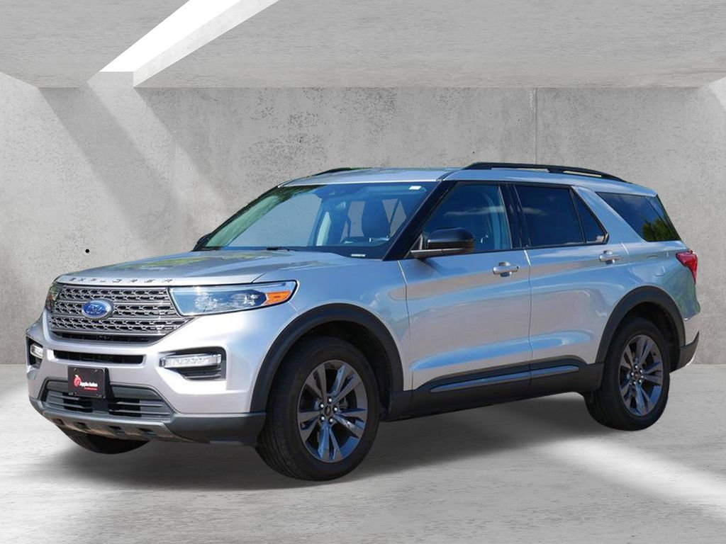 Certified 2023 Ford Explorer XLT w/ Equipment Group 202A AWD/4WD image 6