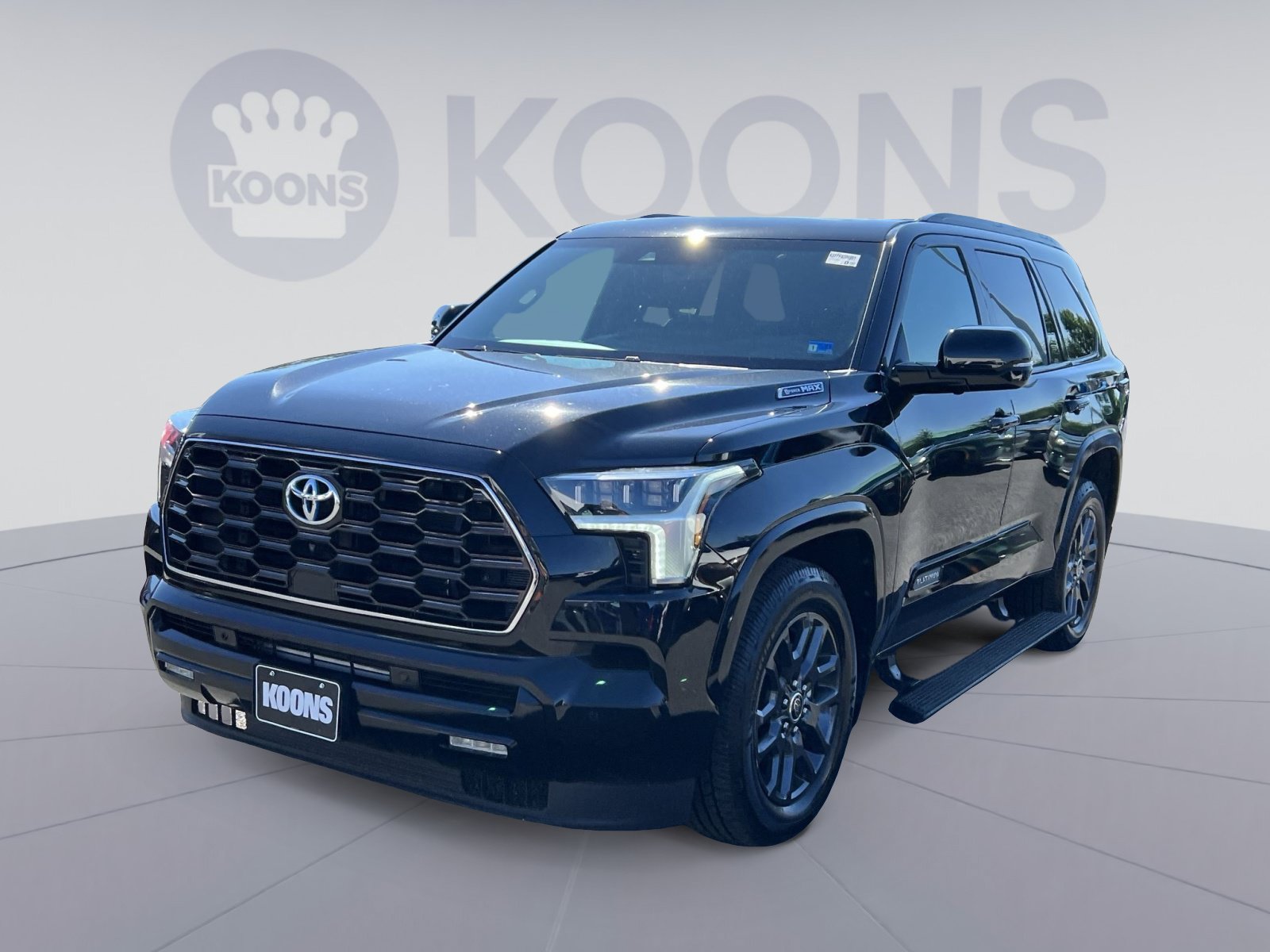 Used 2023 Toyota Sequoia Platinum AWD/4WD image 5