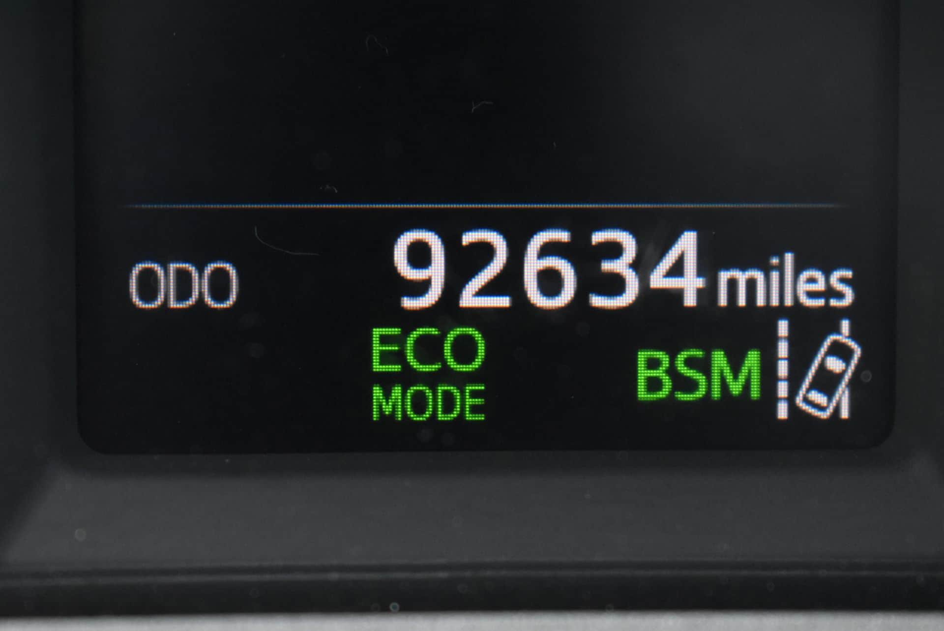 Used 2018 Toyota RAV4 XLE w/ Plus Extra Value Package AWD/4WD image 32
