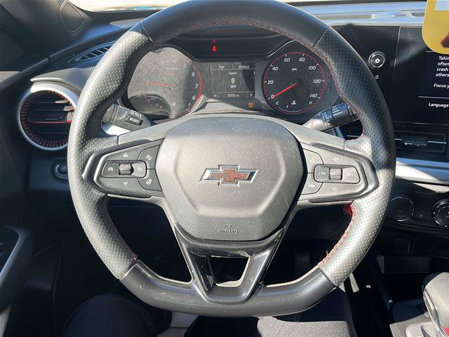 Used 2025 Chevrolet Trax RS w/ Driver Confidence Package FWD image 12