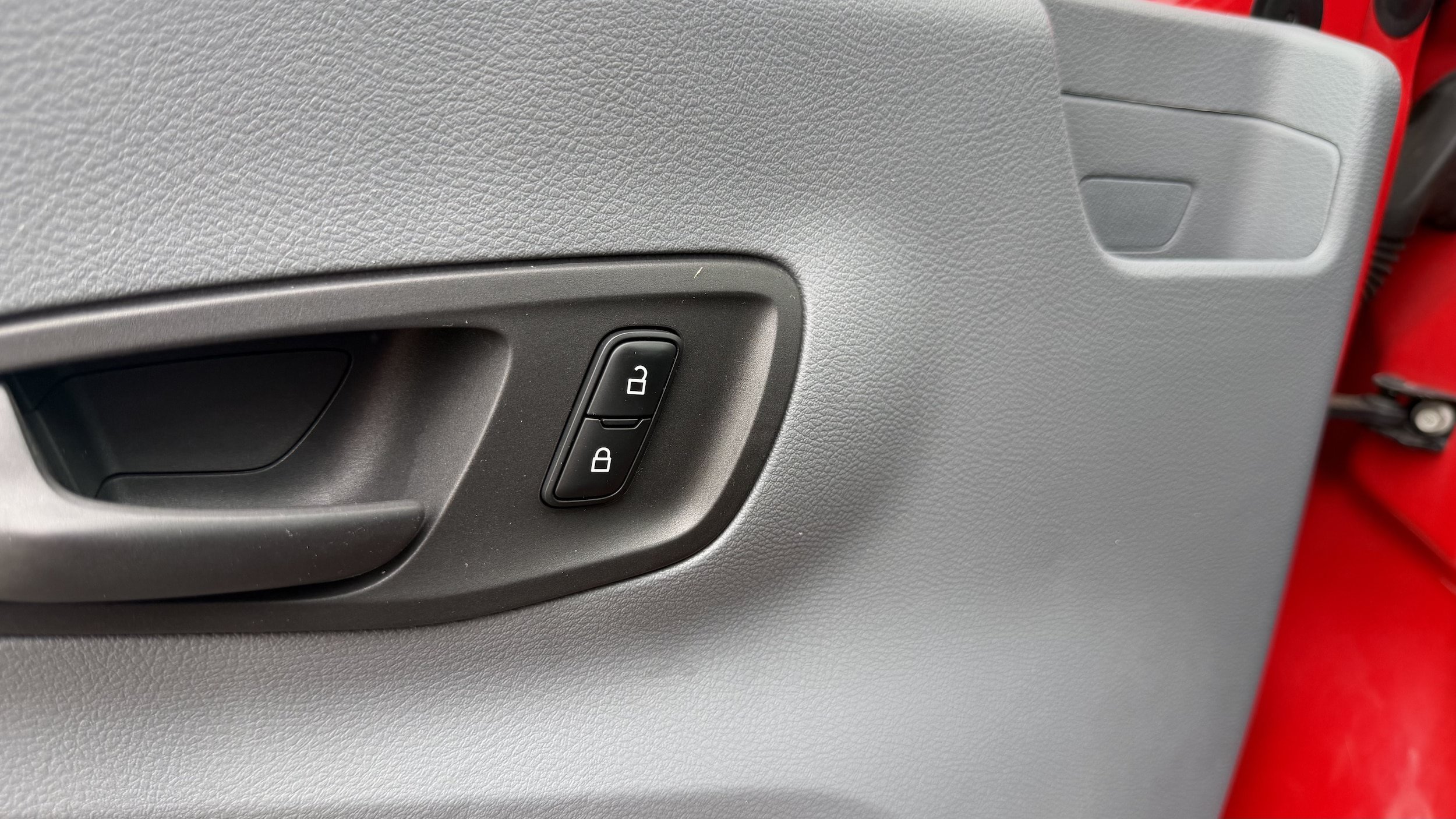 Certified 2018 Ford Transit 150 XL RWD image 25