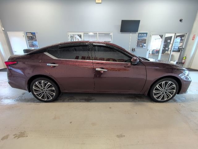 Used 2023 Nissan Altima 2.5 SL AWD/4WD image 6