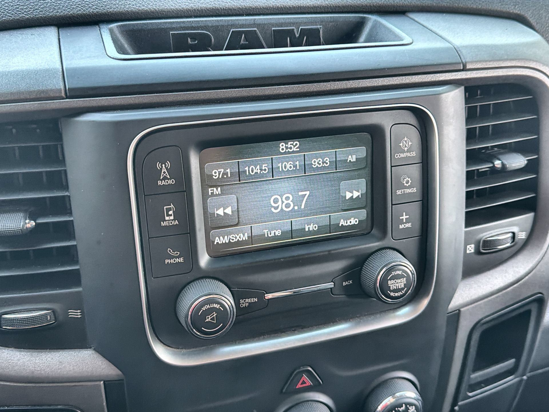Used 2019 RAM 1500 Tradesman w/ Tradesman SXT Package RWD image 16
