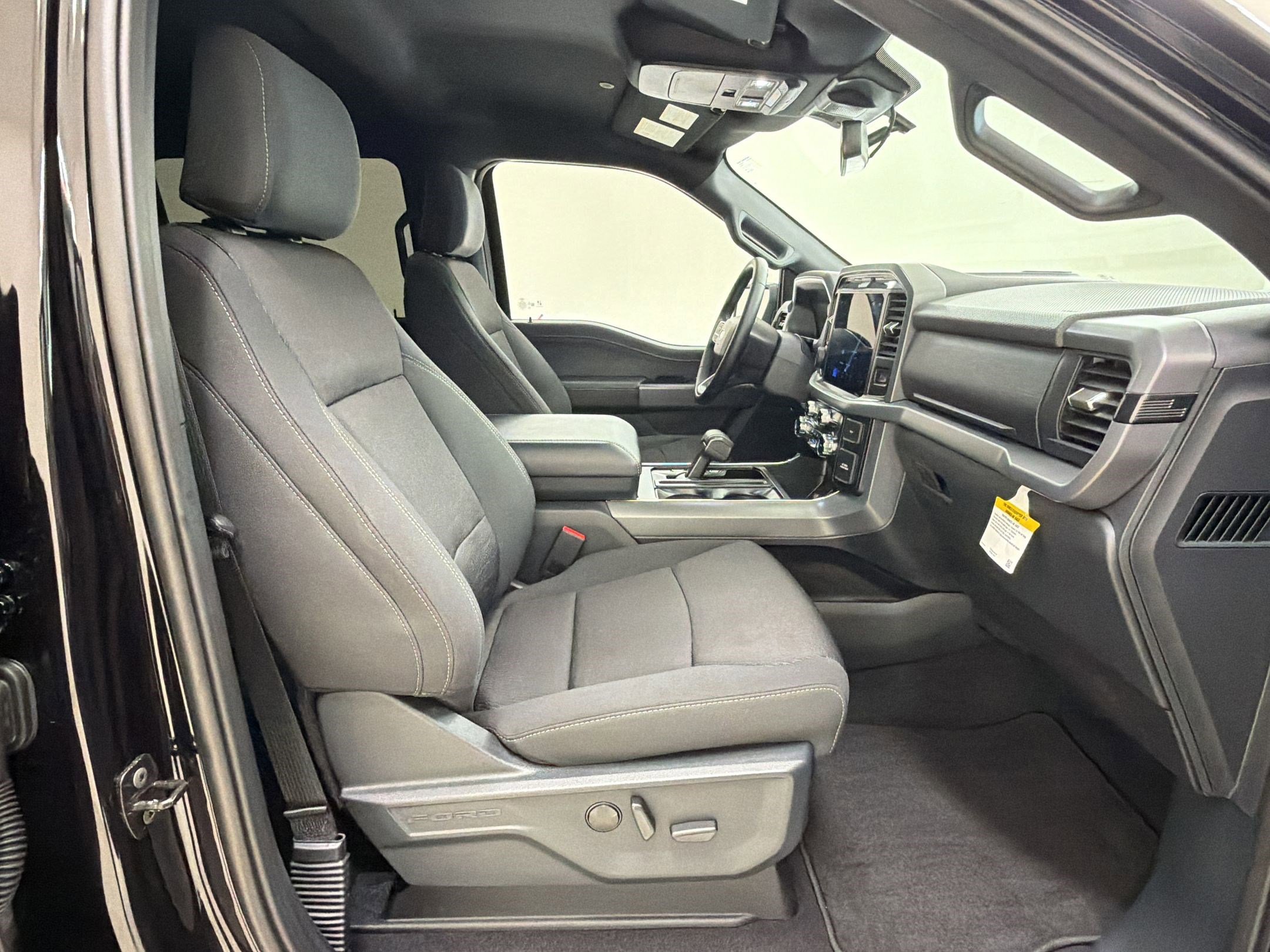 Certified 2025 Ford F150 XLT w/ Equipment Group 302A MID RWD image 30