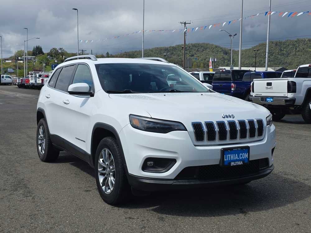 Used 2020 Jeep Cherokee Latitude Plus AWD/4WD image 7