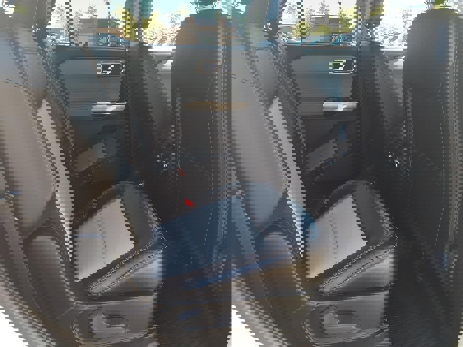 Certified 2023 Ford Explorer XLT w/ Equipment Group 202A image 14