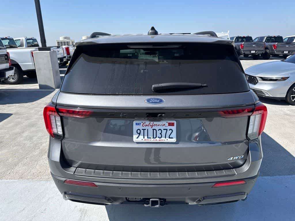 Certified 2025 Ford Explorer ST-Line w/ ST-Line Street Pack AWD/4WD image 4