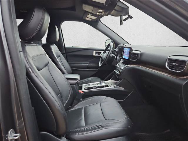 Certified 2020 Ford Explorer Limited RWD image 17