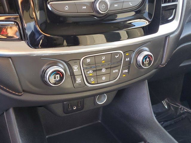 Used 2020 Chevrolet Traverse LT image 26