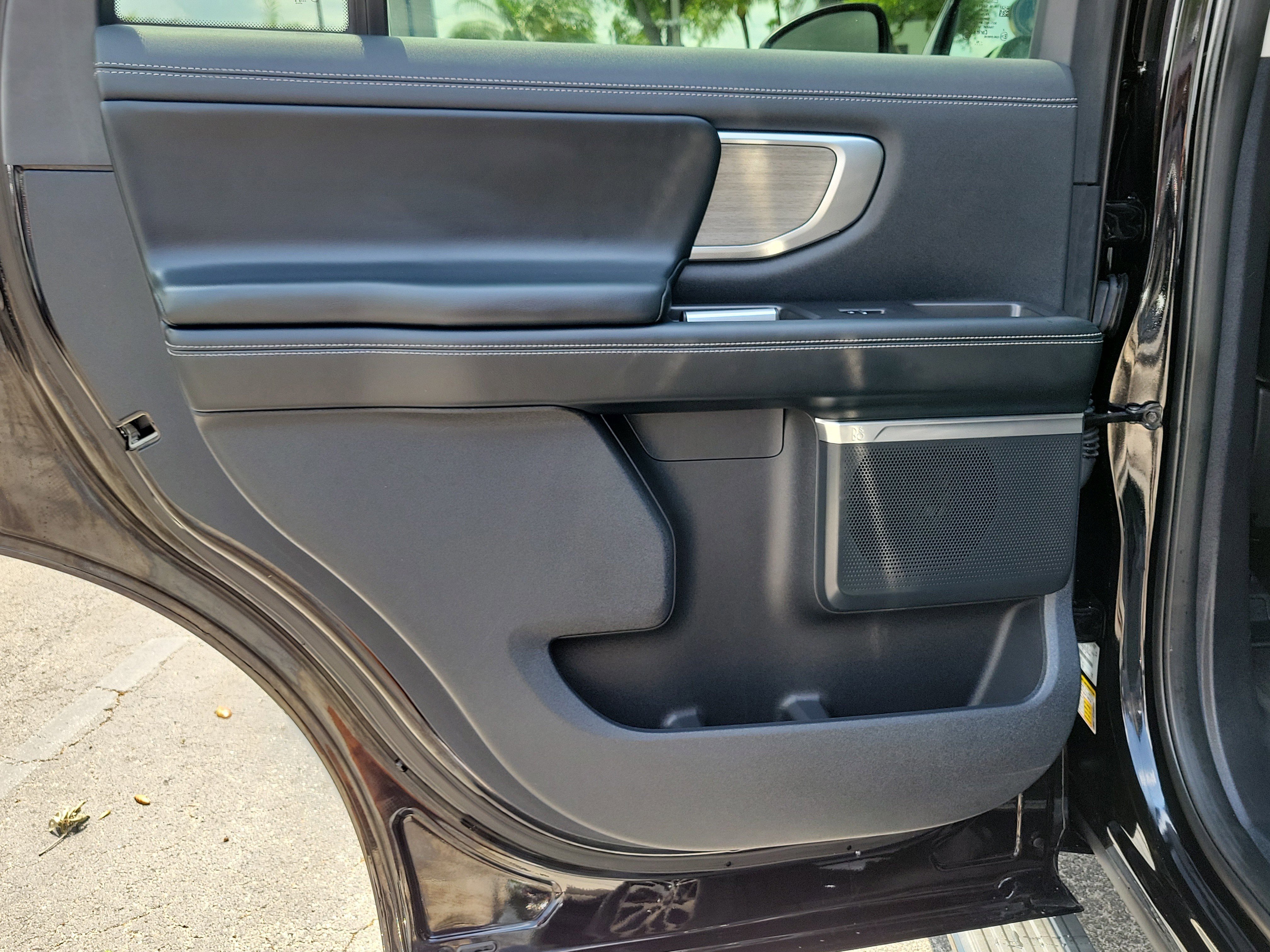 Certified 2025 Ford Expedition Platinum image 11