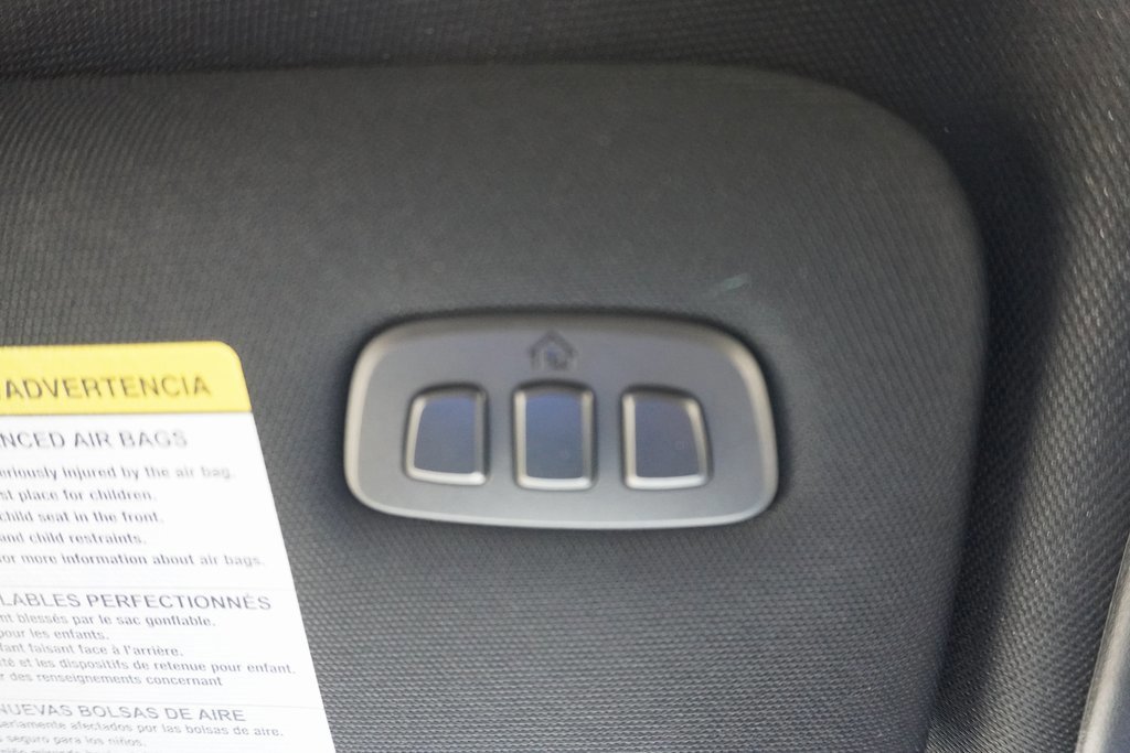 Certified 2025 Ford Explorer Platinum image 15